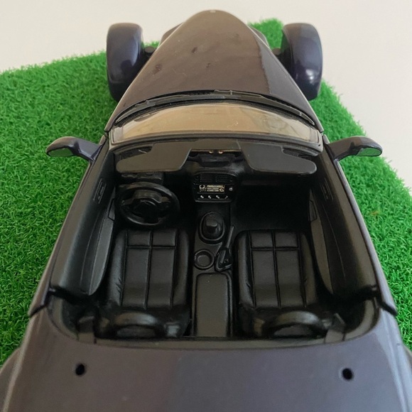 2001 Chrysler Howler Concept Car 1:18 Scale Diecast Motor Max Removable Hardtop - Picture 5 of 11